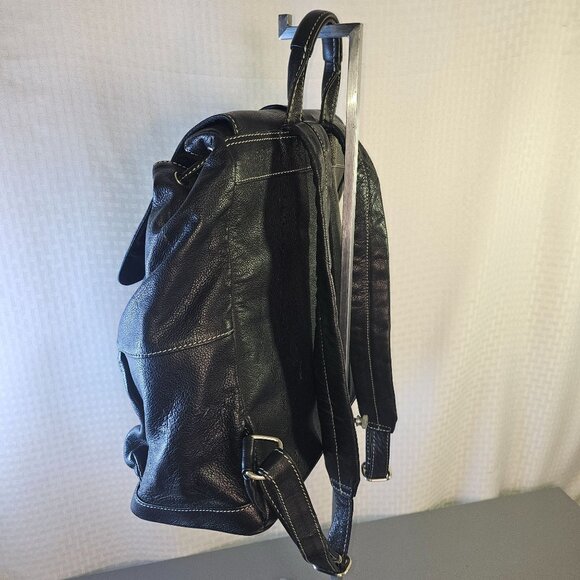 Kenneth Cole Backpack W/ Adjustable Straps & Multiple Pockets For Travel Or Ever - Picture 4 of 9